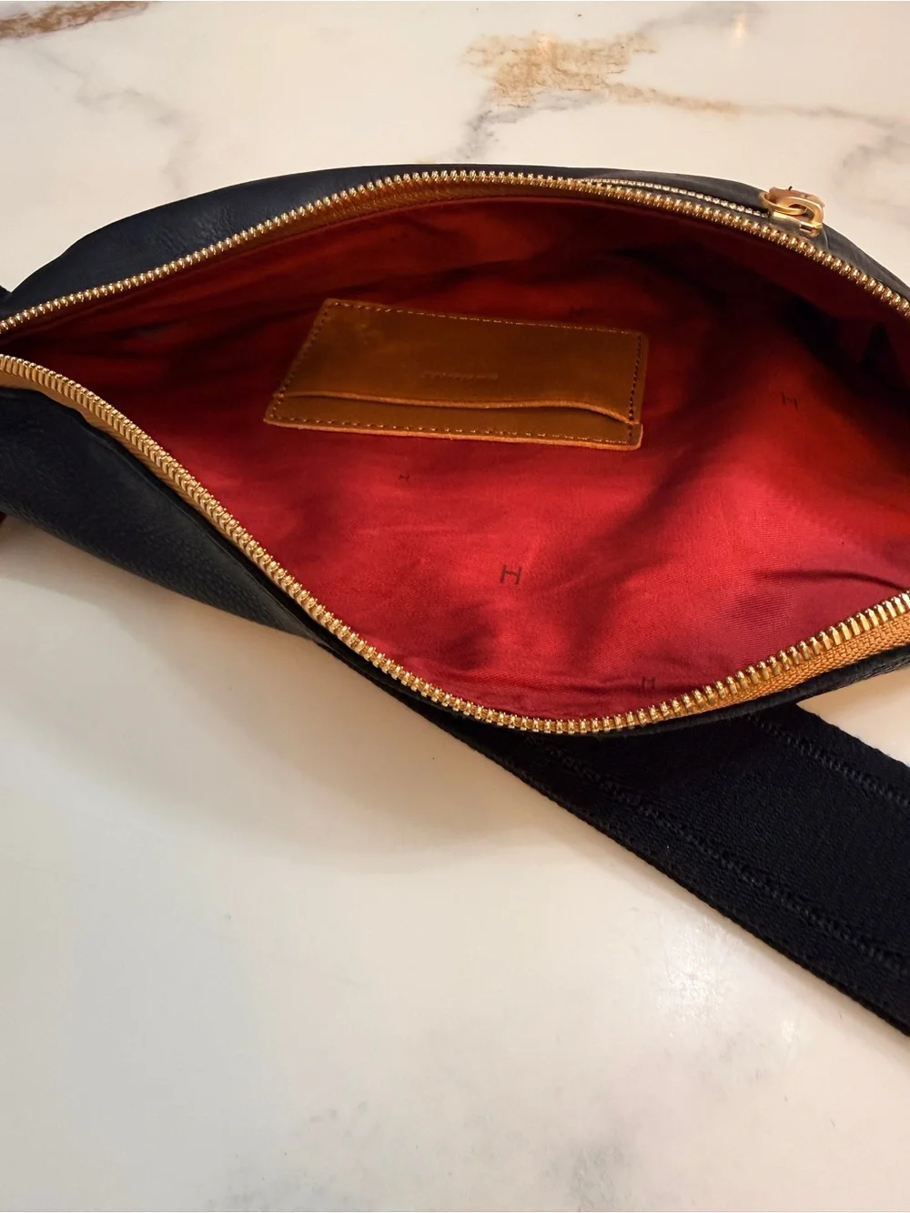 Hammitt CHARLES CROSSBODY - Medium - North End/Brushed Gold - Picture 13 of 16